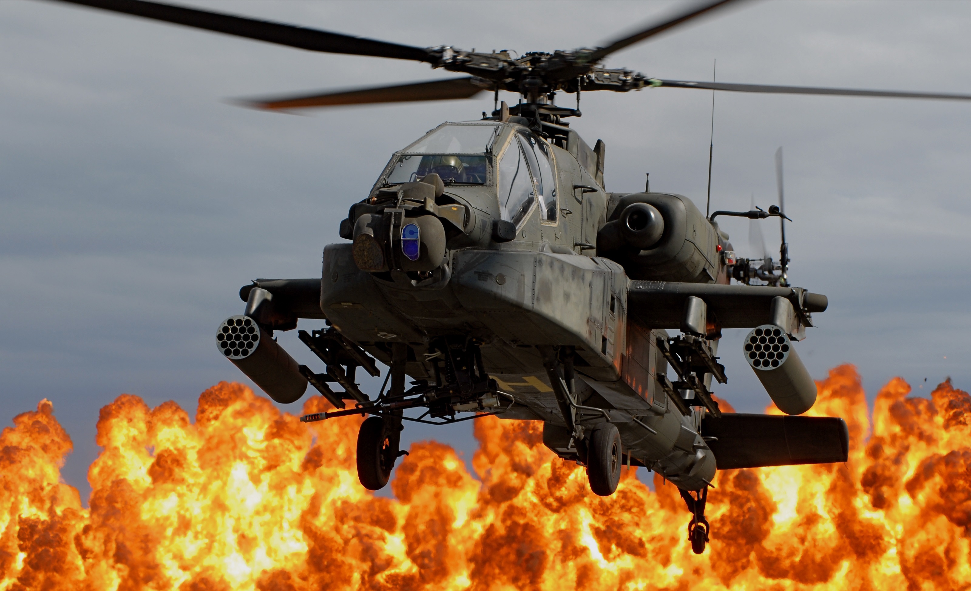 The U.S. Military Just Attached a Laser Weapon to an Apache Gunship