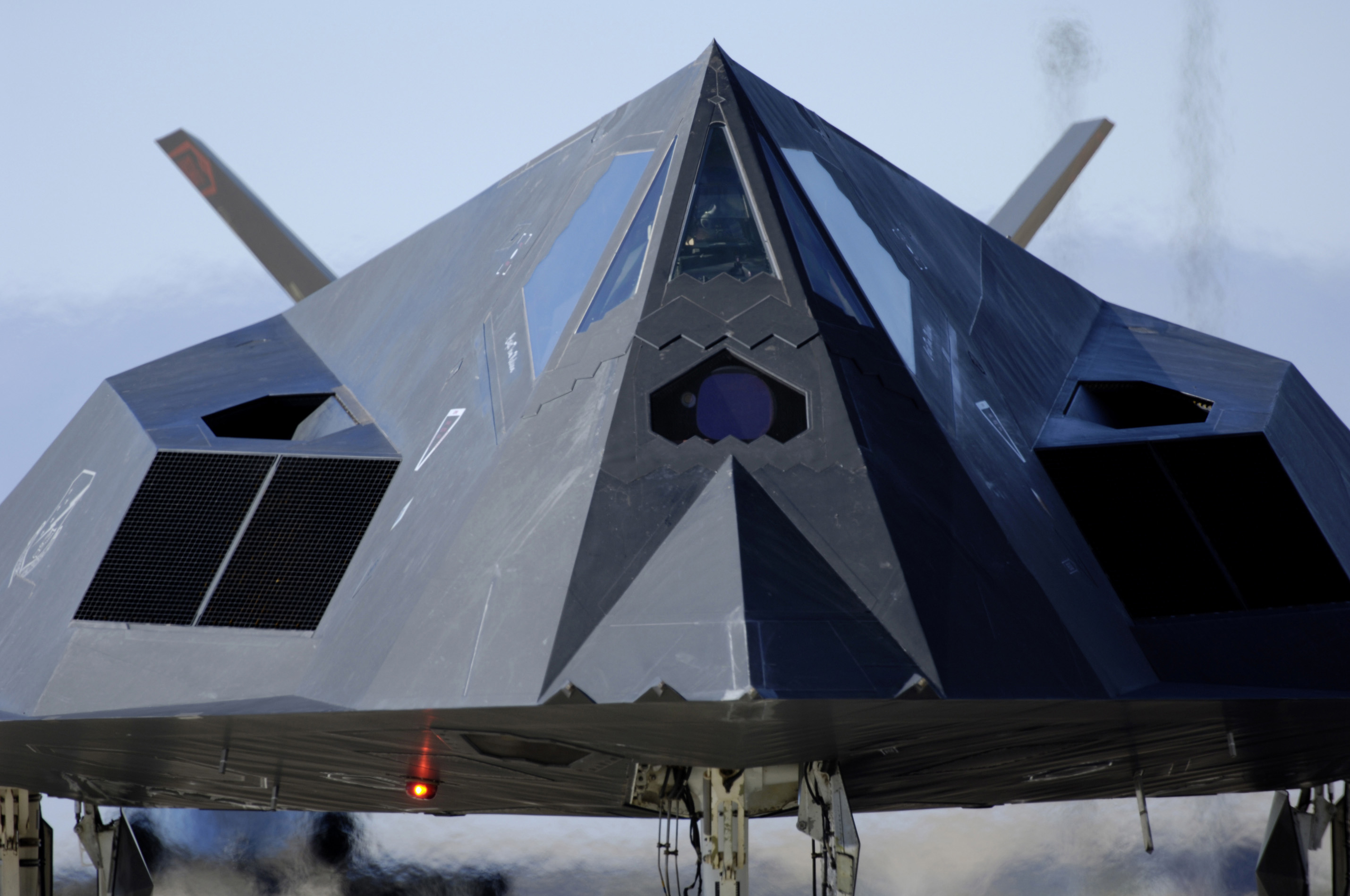 F117 Why America's First Stealth Fighter Would Be Crushed by Russia