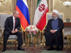 Russian President Vladimir Putin (L) meets with his Iranian counterpart Hassan Rouhani in Tehran, Iran November 1, 2017. Sputnik/Alexei Druzhinin/Kremlin via REUTERS