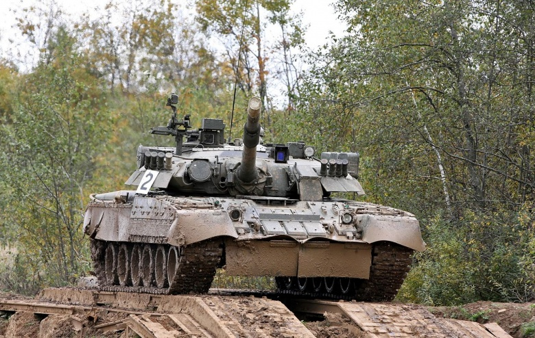 The T-80s future in the Russian Army - Page 7 1280px-4thTankBrigade_-_T-80U_-33