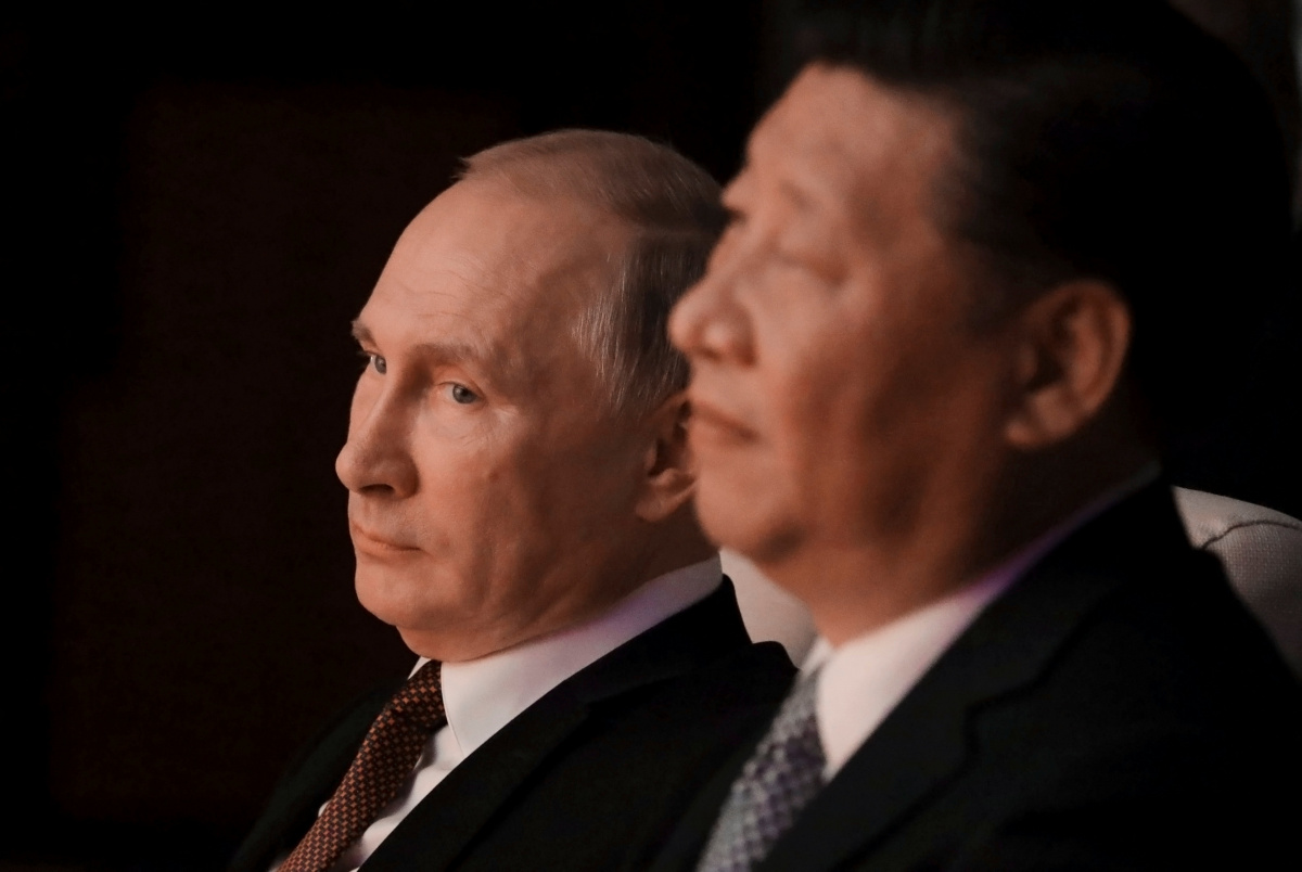 Russian President Vladimir Putin and Chinese President Xi Jinping watch a concert in Xiamen