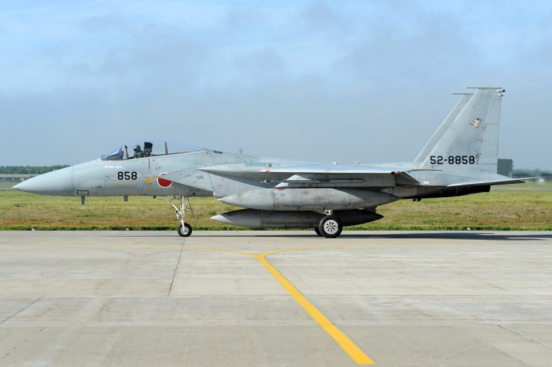 La peligrosa disputa entre China y Japón McDonnell_Douglas_%28Mitsubishi%29_F-15J_Eagle%2C_Japan_-_Air_Force_AN2011585