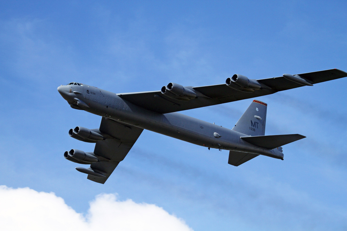 The B-52 Bomber: America's Cold War Workhorse (That's Still Flying ...