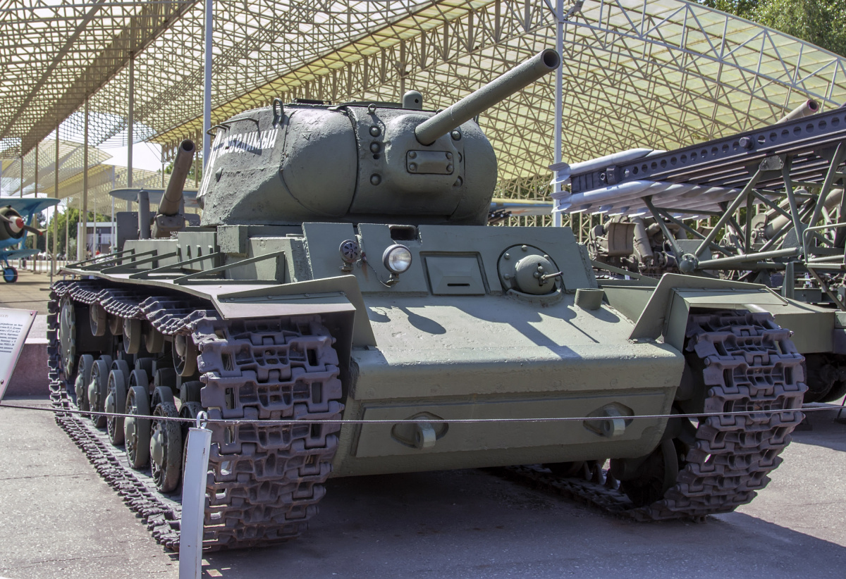 How One Really Big Tank Helped Save Russia From Hitler Capturing Moscow ...