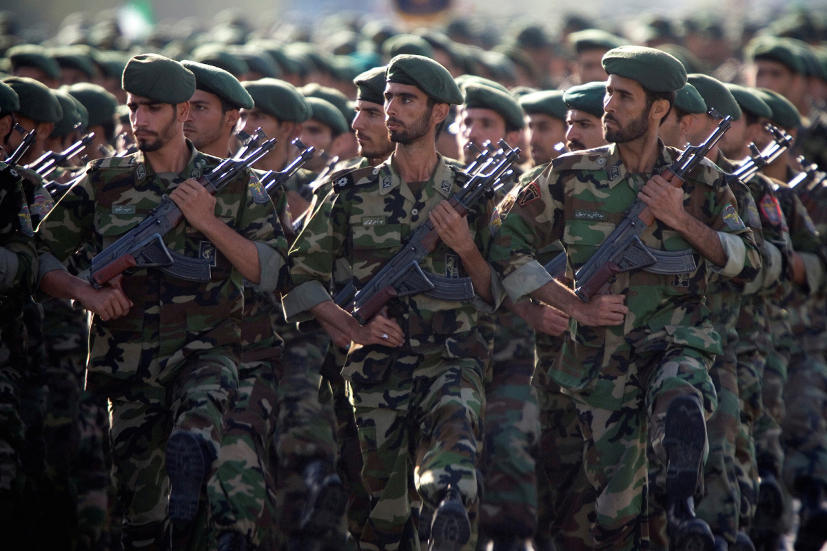 Members of Iran's Revolutionary Guards march during a military parade in Tehran, September 22, 2007. Reuters/Morteza Nikoubazl/File Photo