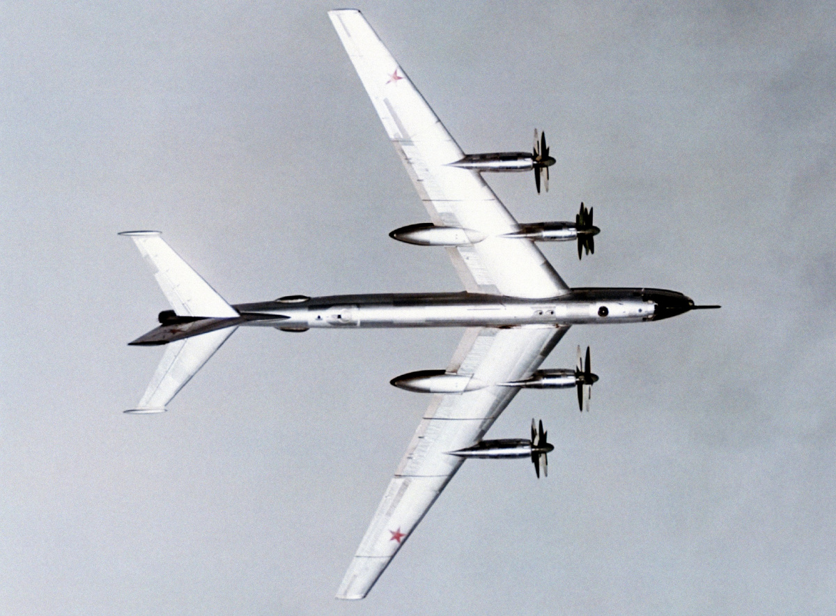 Meet The Tu-95MS Bear, Russia's Old Bomber That America Fears | The ...