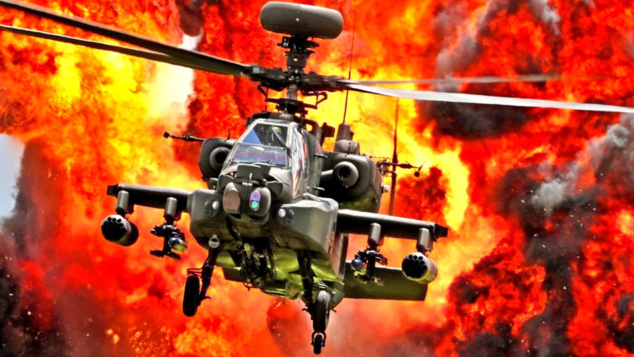 The New AH-64E Apache Helcopter Looks Like a Beast in the Sky 