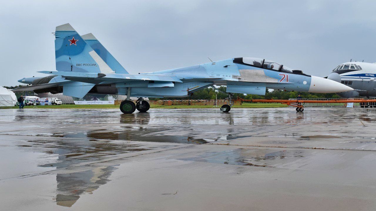 Russia's Su-30 Fighters are Getting 'Blown Out of the Sky' in Ukraine ...