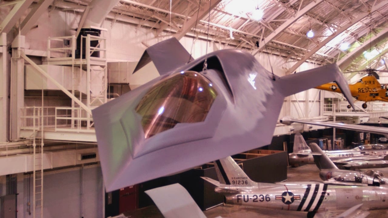 YF-118G 'Bird of Prey': The Stealth Aircraft That History Forgot About 