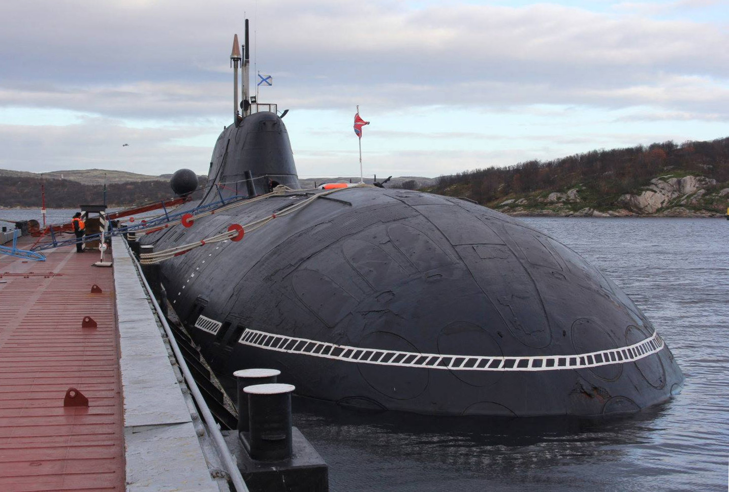 akula class submarine inside