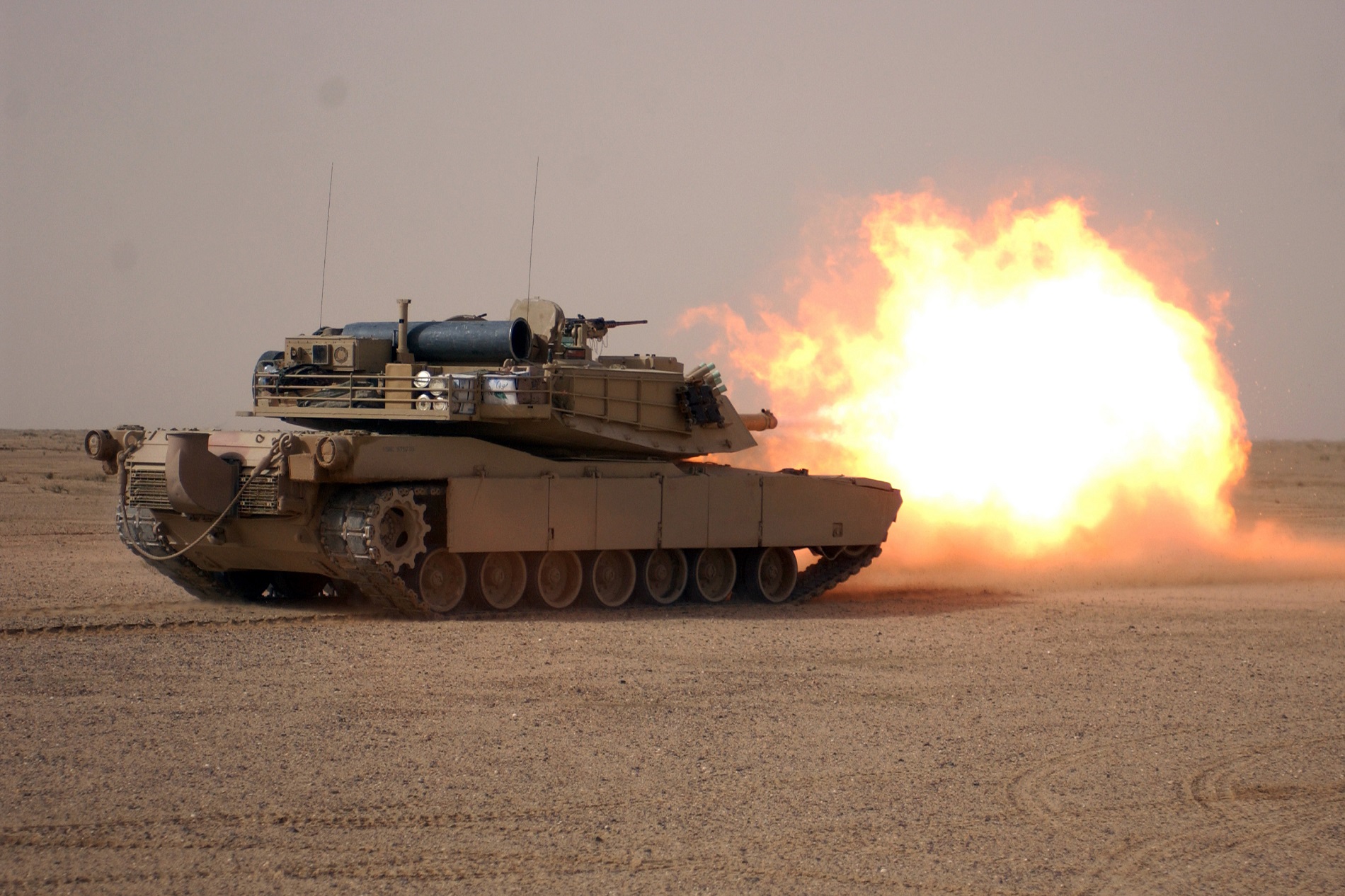 After 40 Years the M1 Abrams Tank Continues to Roll On ...