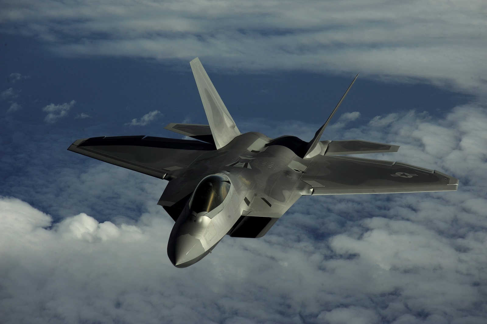 The F-22 Has One Serious 'Problem': It’s So Dominant It Has No Enemy to ...