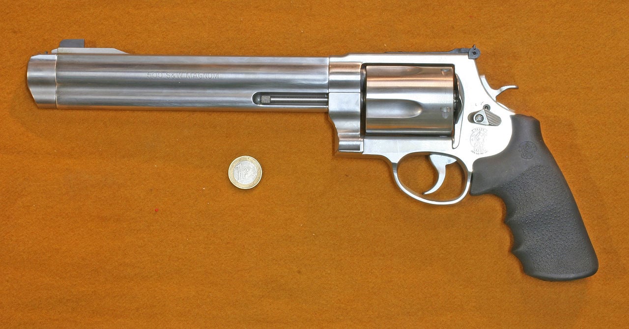 Smith Wesson S 500 50 Caliber Gun Is So Mean That Ranges Don T Allow It The National Interest