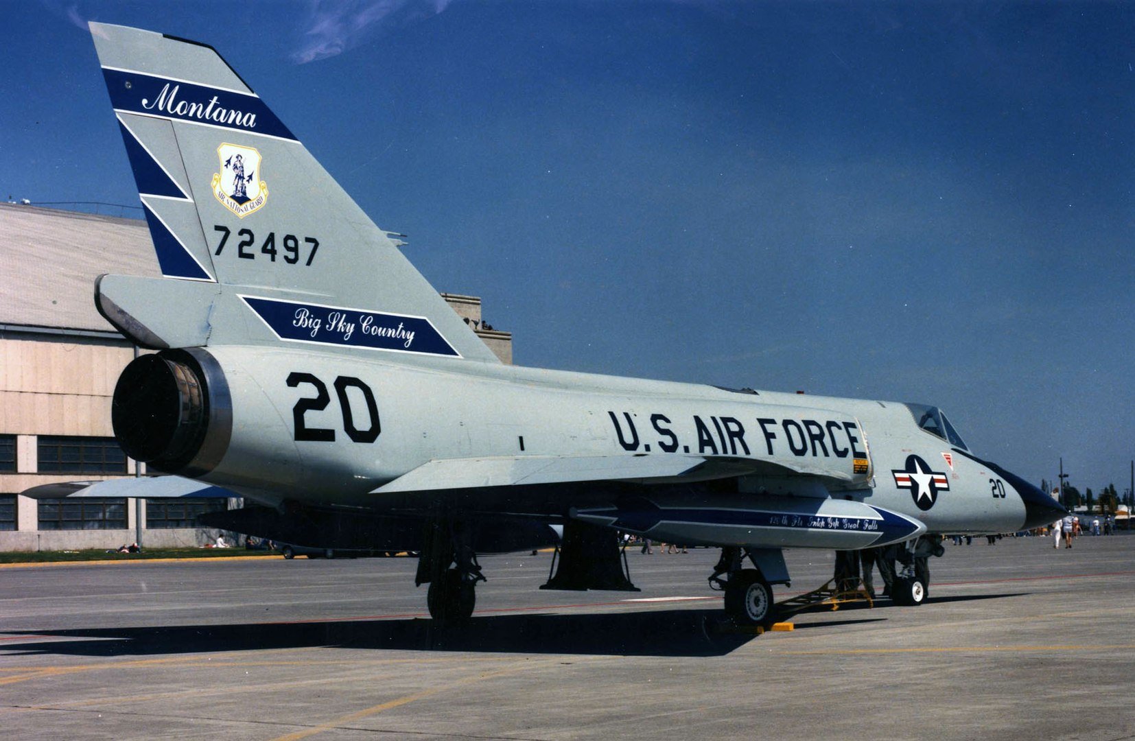 uvidenhed Regelmæssighed i det mindste The F-106 Delta Dart Was One Mean Looking Fighter Jet (Ready to Dogfight) |  The National Interest