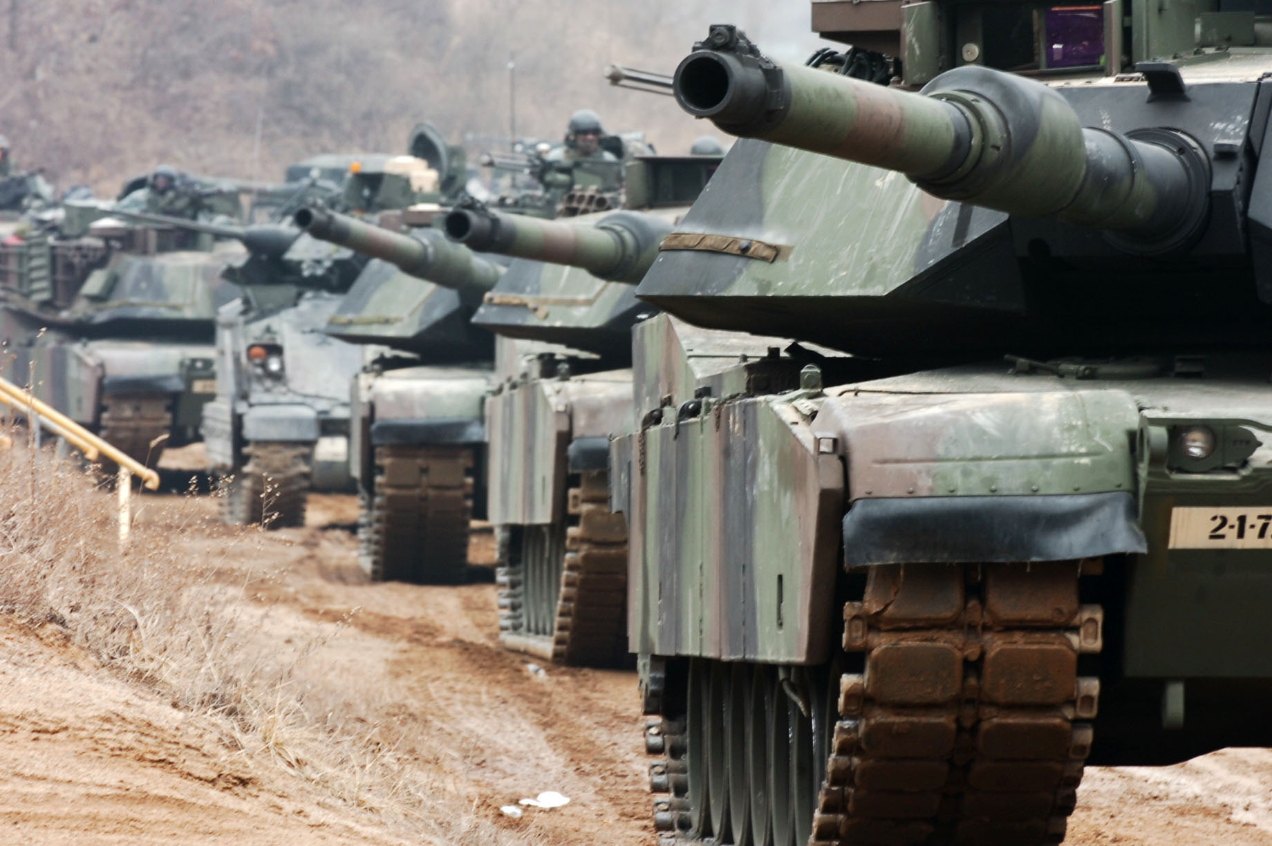 how many tanks in the us military
