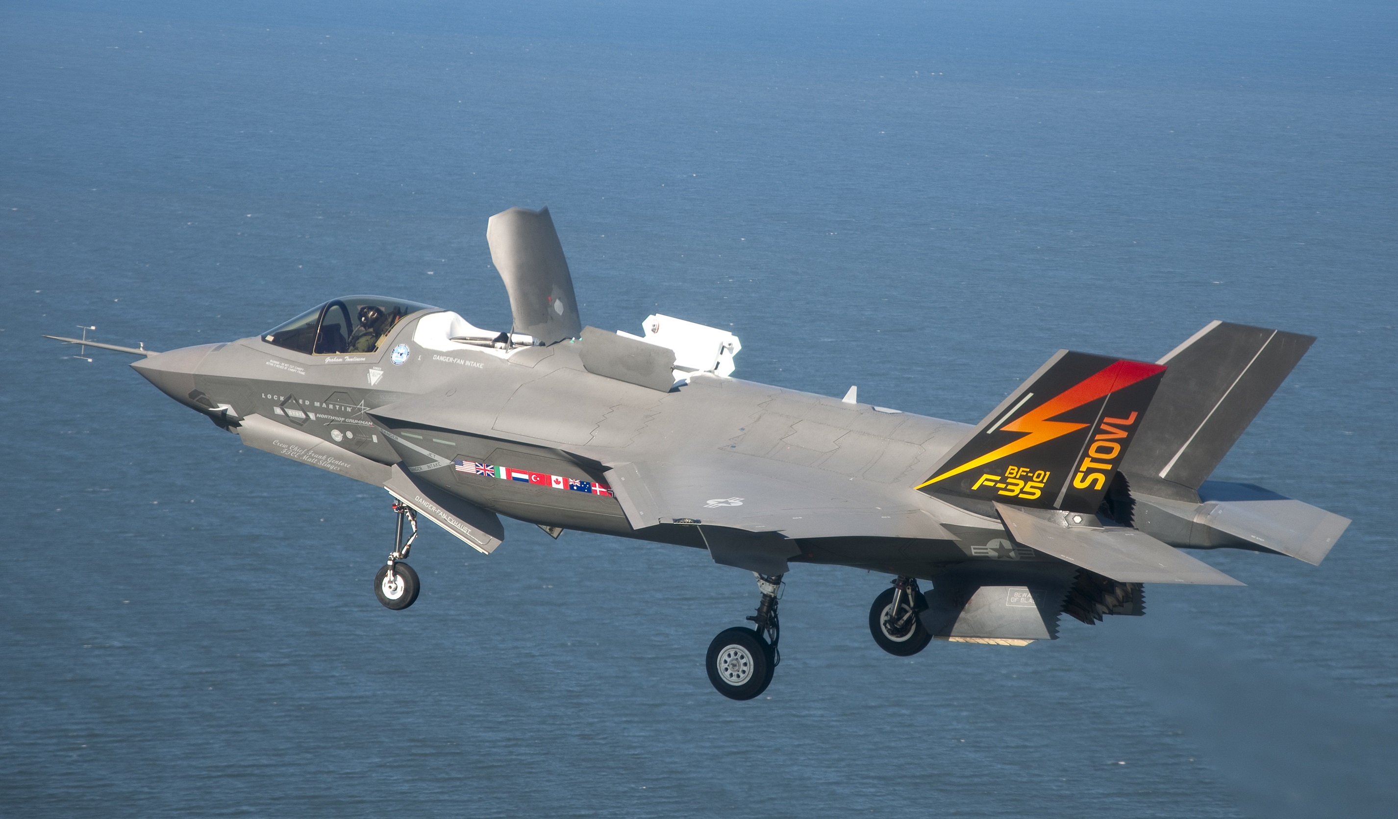 The Marines Love The F-35 So Much They Gave It A Nickname: Velociraptor ...