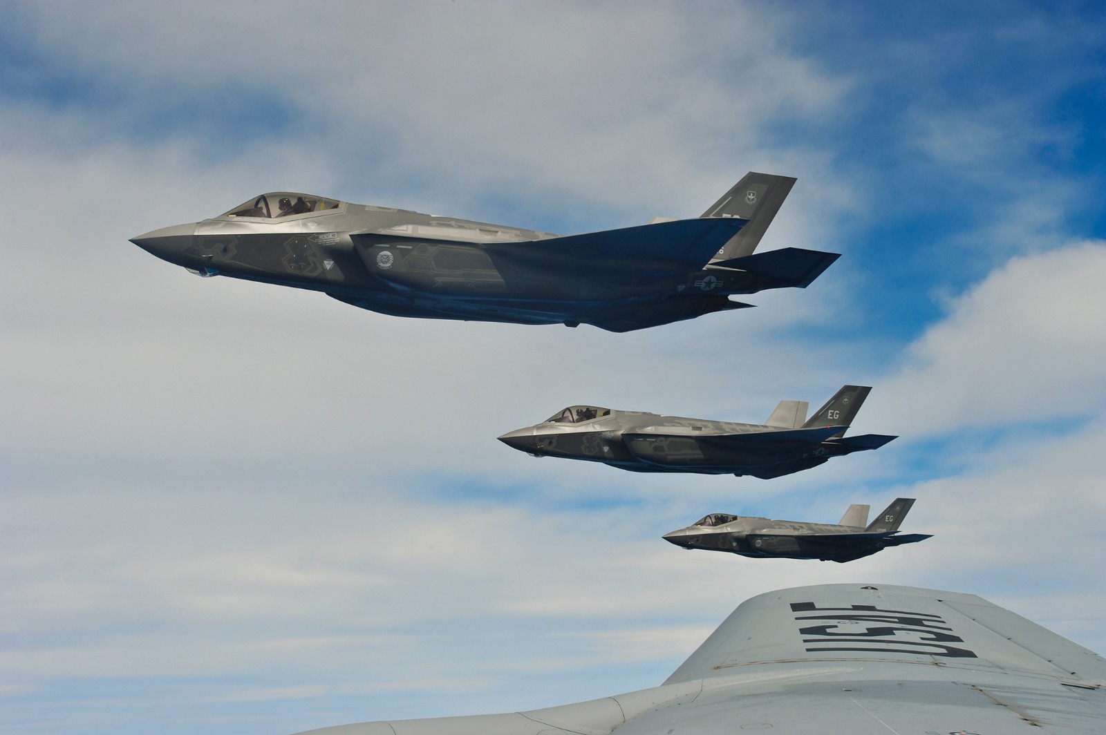 America's F-35 Stealth Fighters and B-2 Bombers Are Powerful, But AI Will  Make Them Truly Unstoppable | The National Interest