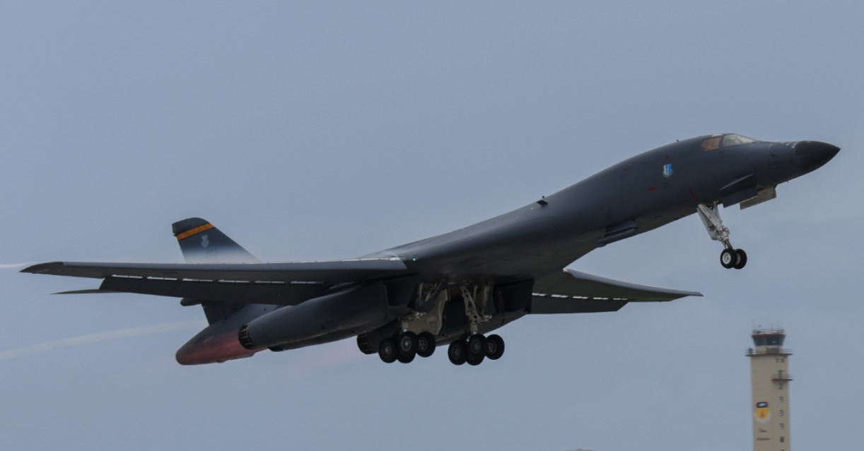 Lawmakers Call for the B-1s to Remain in Service Until B-21s Arrive | The National Interest
