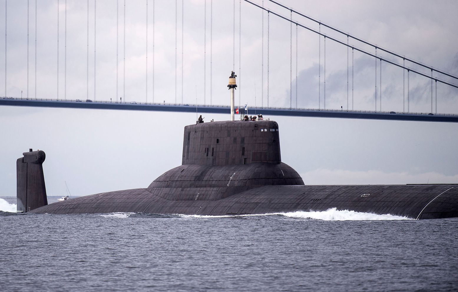 typhoon class submarine length