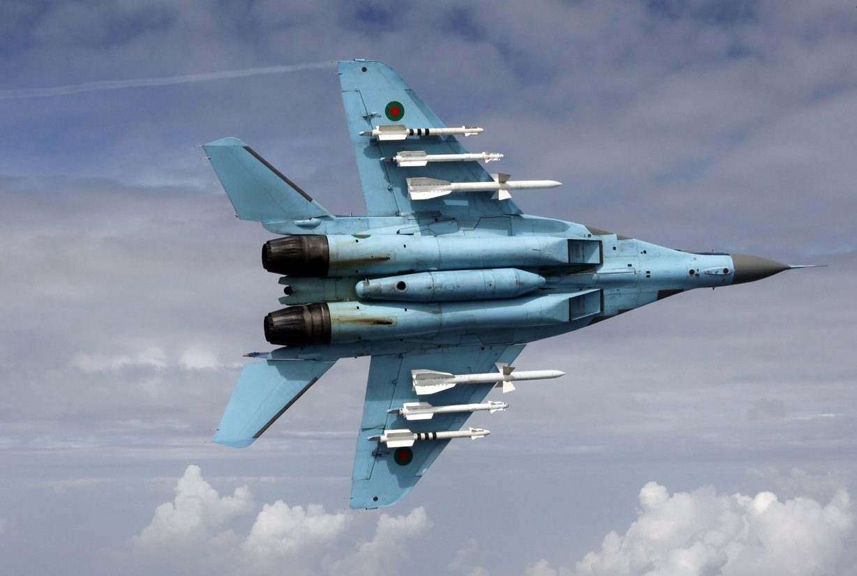 Why NATO Hates Russia's Su-27 'Flanker' and MiG-29 'Fulcrum' | The National  Interest
