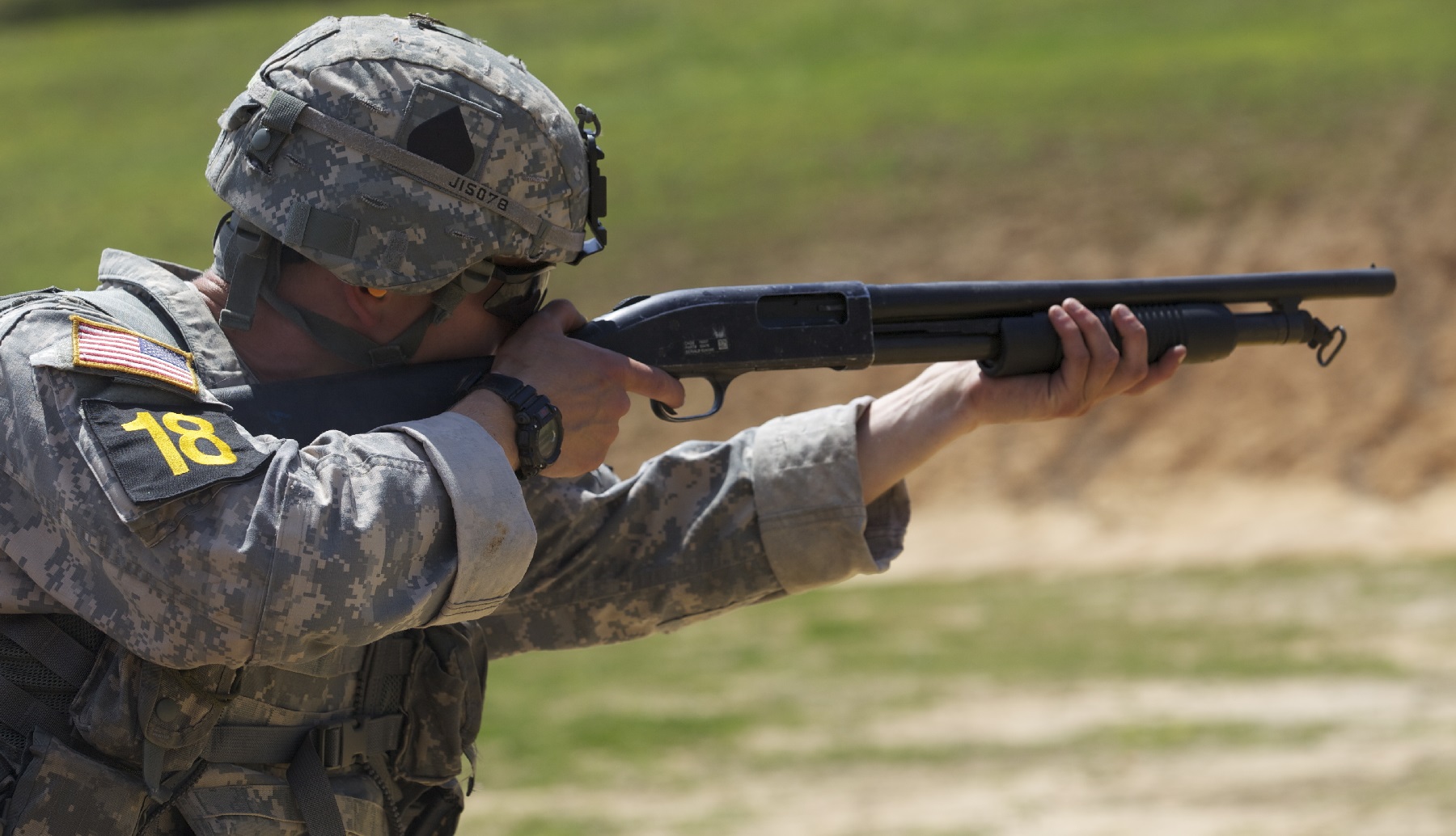 what-shotgun-does-the-military-use