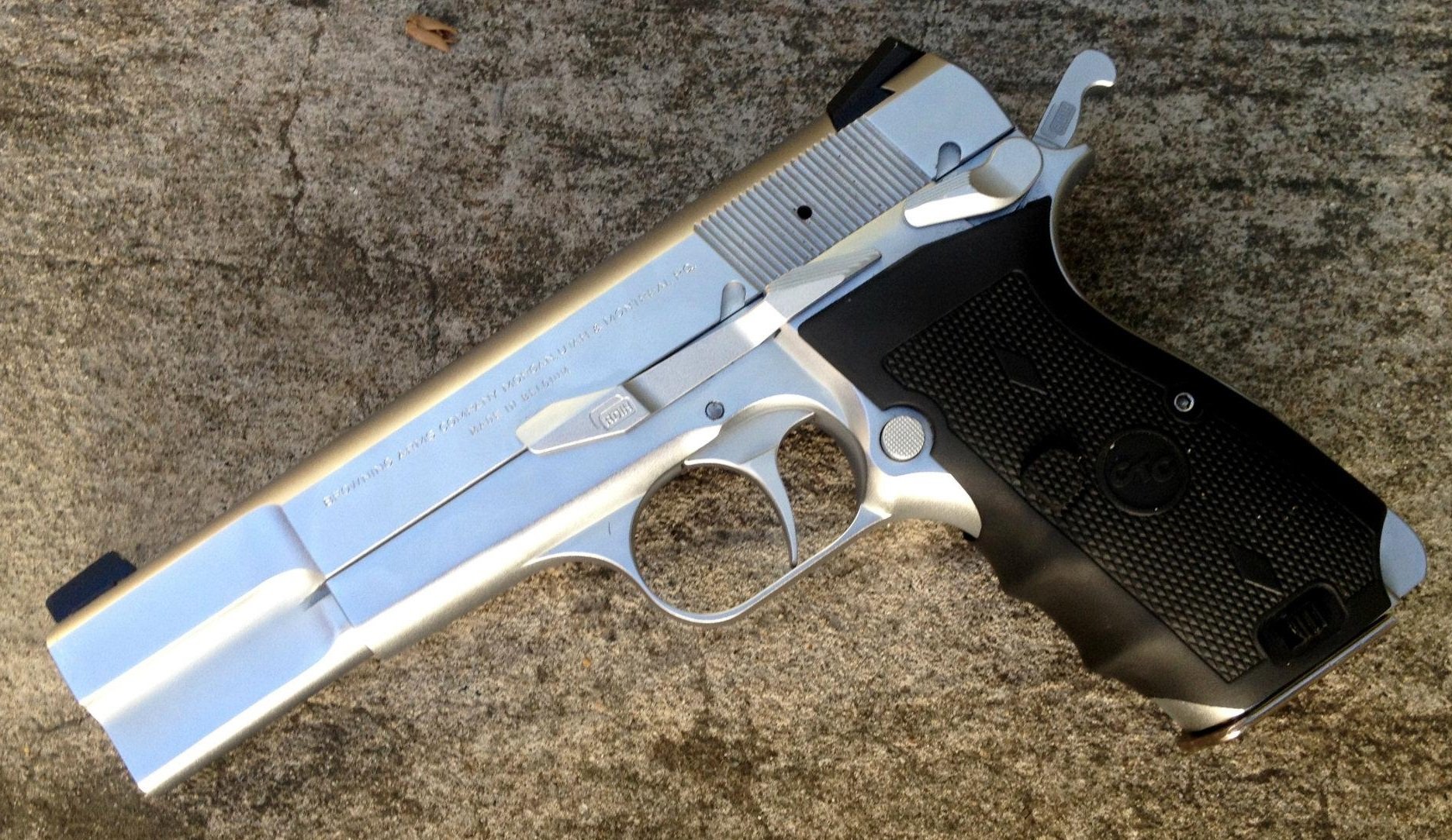 Meet The Browning Hi Power Pistol A Revolutionary Gun The