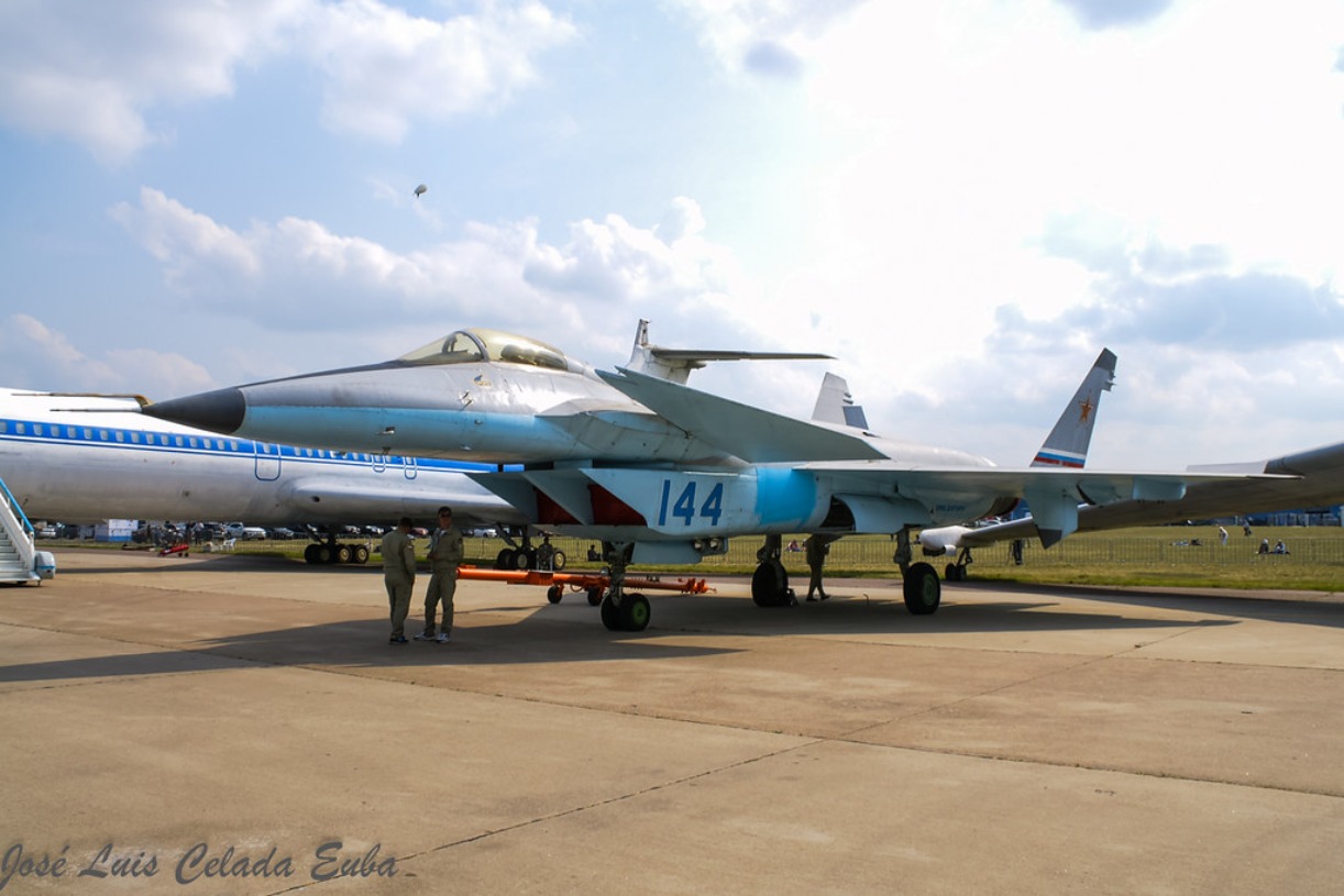 MiG 1.44 MFI: Kämpfer der 5-Generation 2000 des Jahres