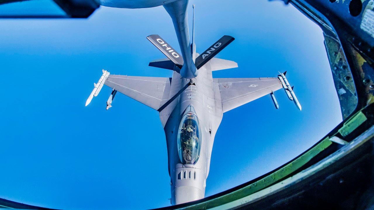 F-16