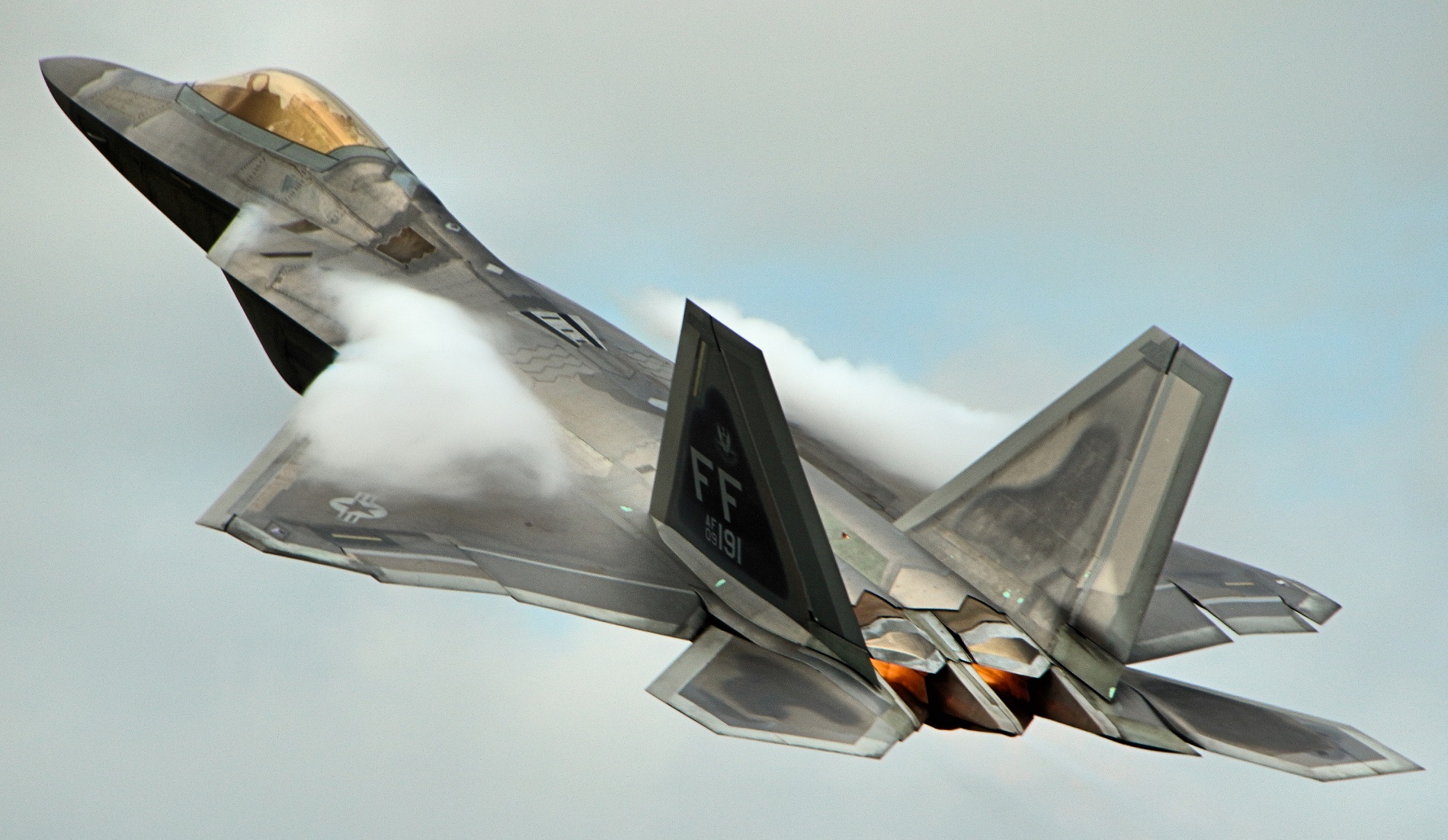 Want More F-22 Raptors? It Would Take 5 Years, Cost Billions and Would Be Obsolete. | The National Interest