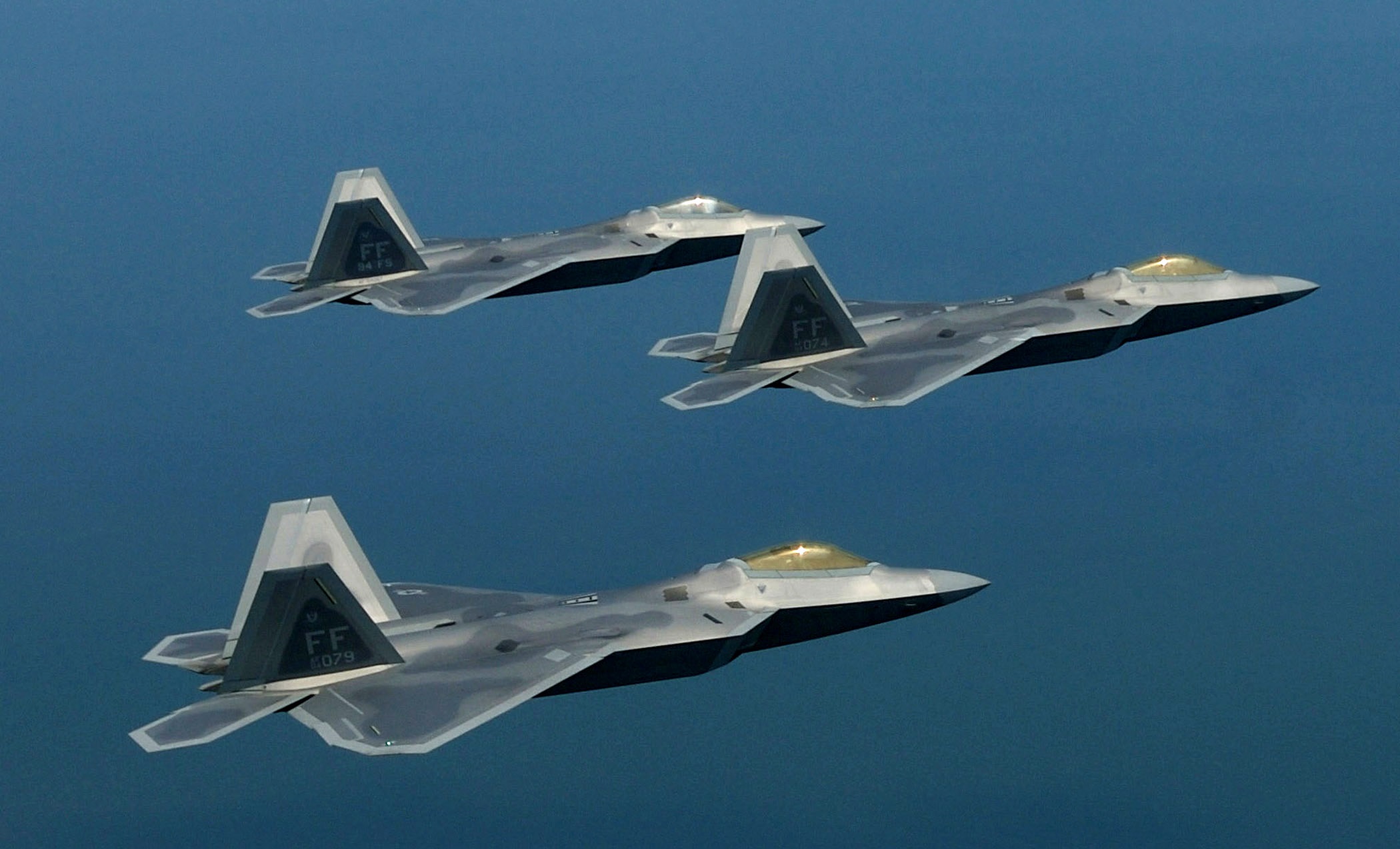 why-the-air-force-won-t-buy-the-f-15x-or-new-f-22-raptor-the