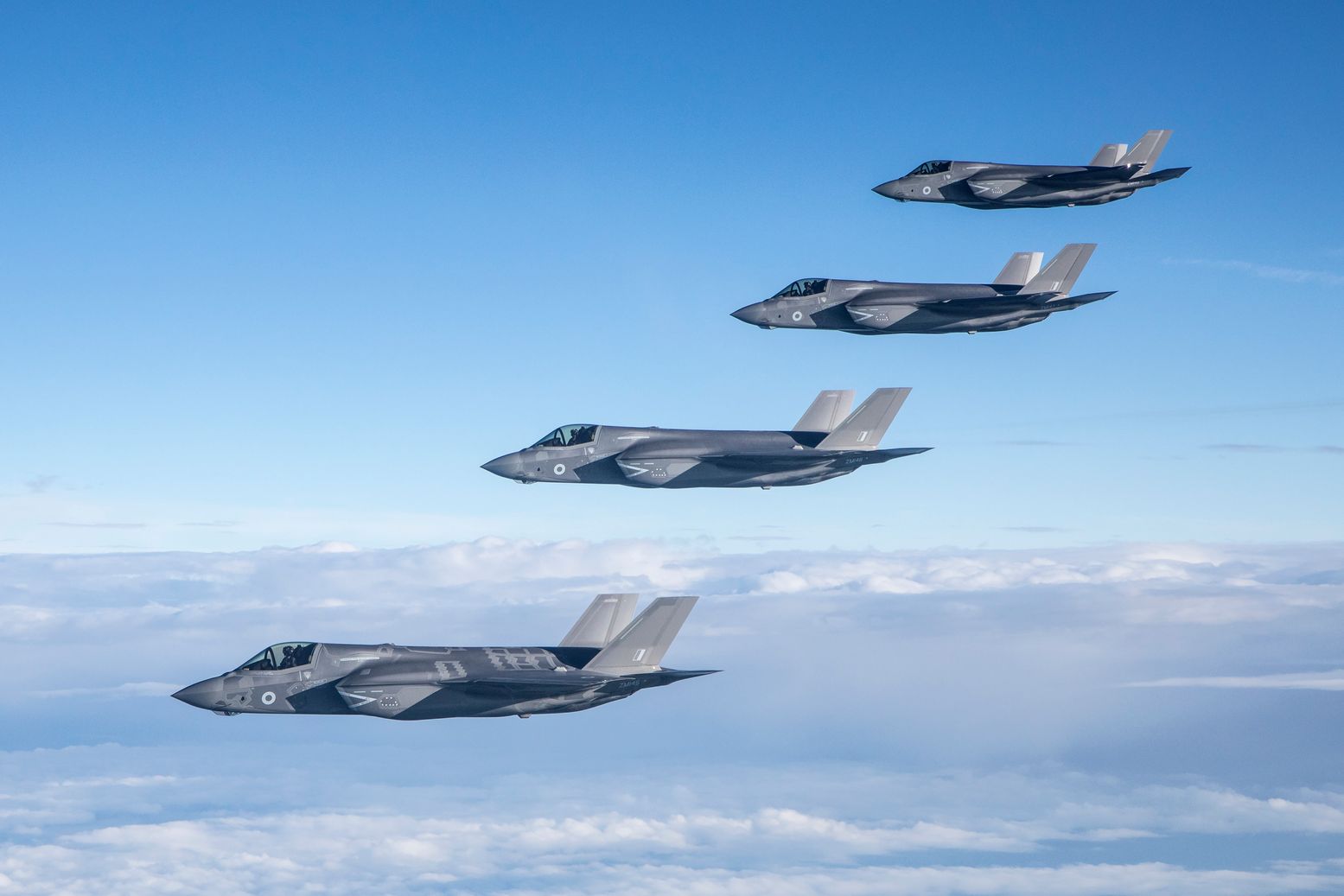 F 35 Has Sidekick Lets It Carry Even More Missiles 66797