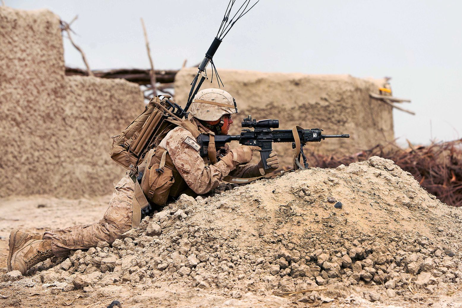 Newest sniper rifle for soldiers, Marines takes on 'final hurdle' before  fielding