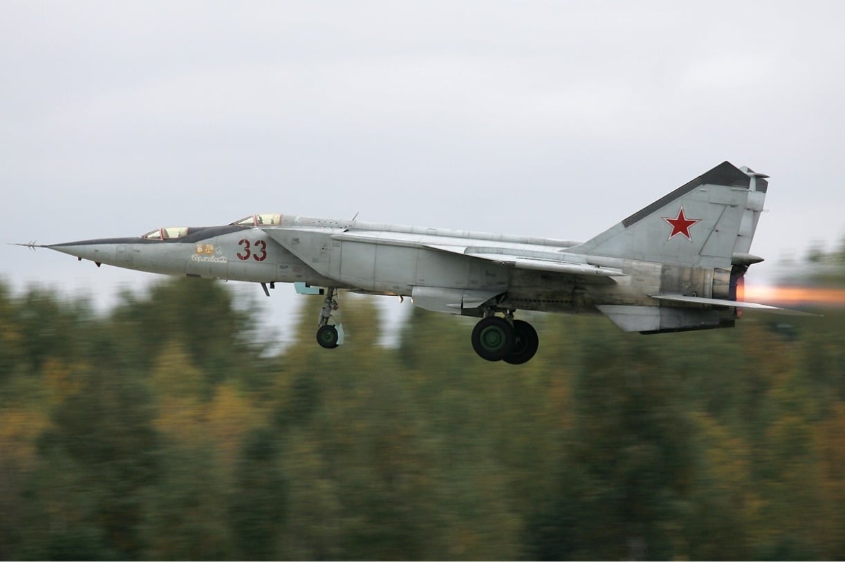 MiG-25