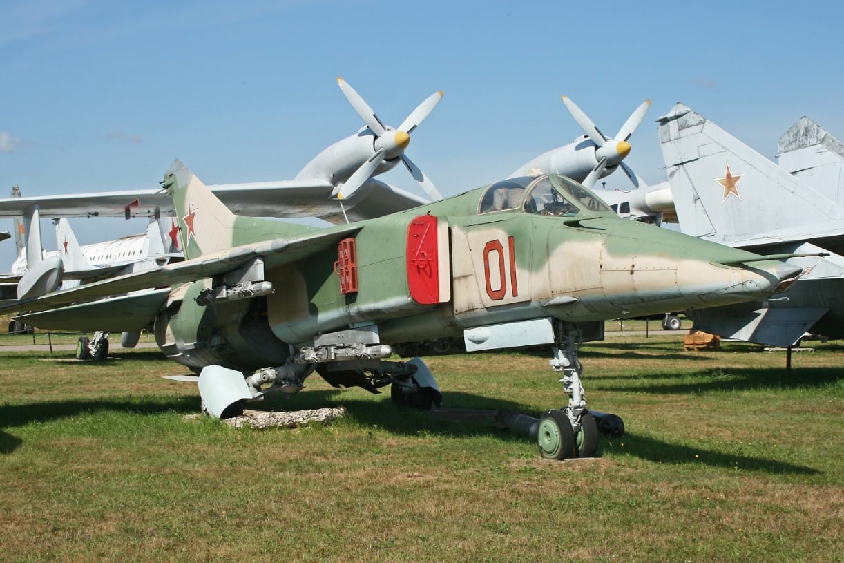 MiG-27