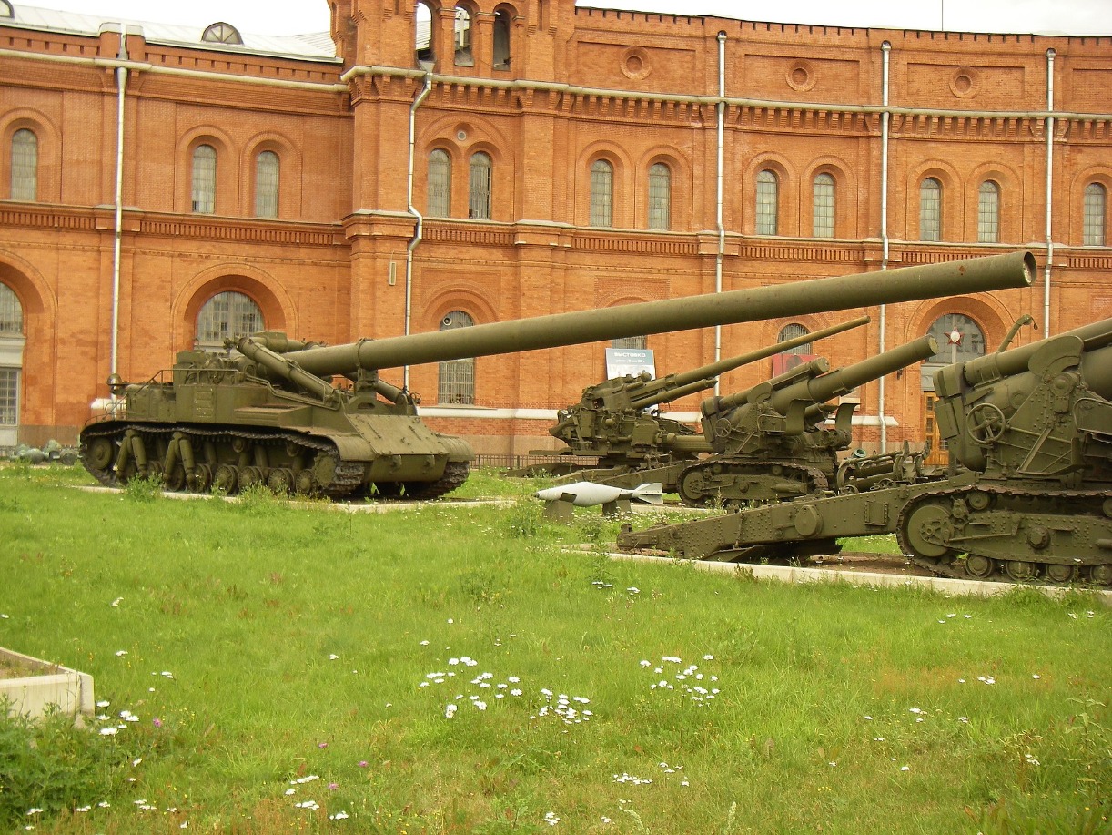 This Russian Howitzer Had A Bigger Gun Than Iowa Class Battleships My