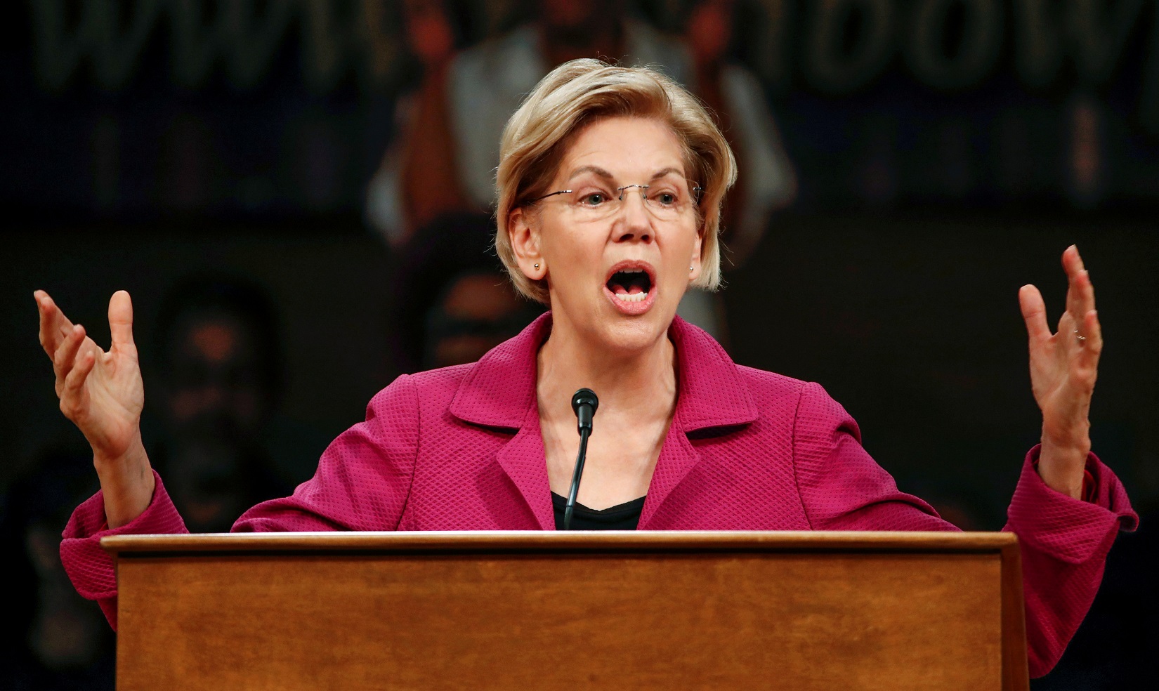 Elizabeth Warren Wants to Transfer $640 Billion in Student Loan Debt to