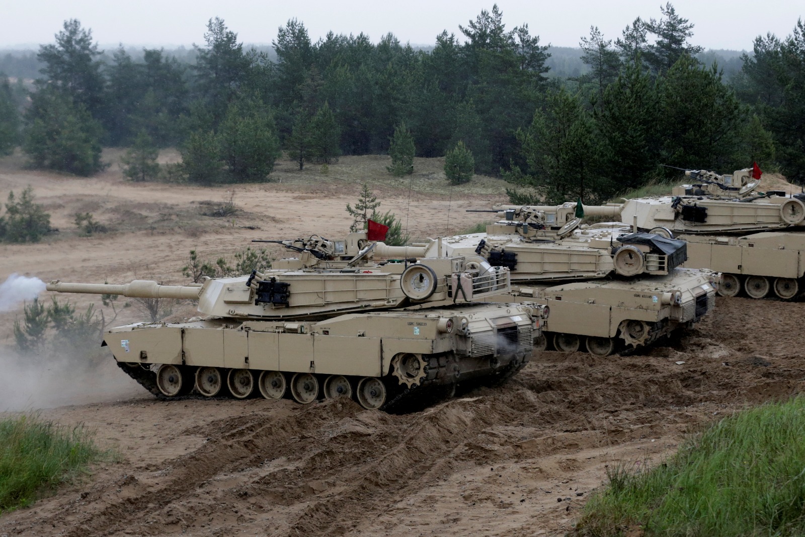 This Controversial 'Secret' Weapon Makes America's Tanks Unstoppable ...