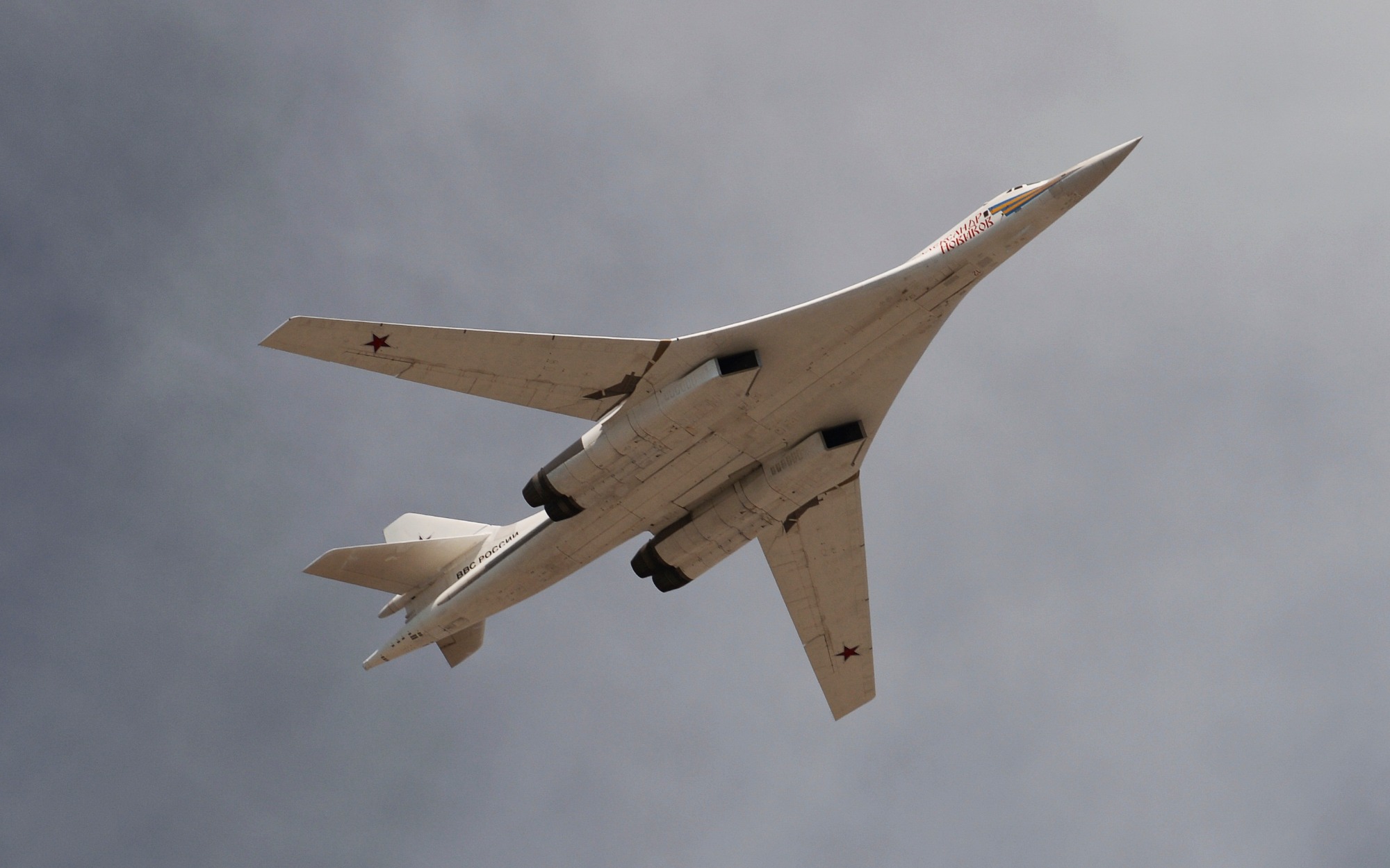 Tu-160