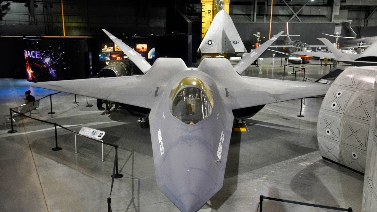 F-22 Raptor vs. YF-23: The Intense Competition Behind America's Next Stealth Fighter