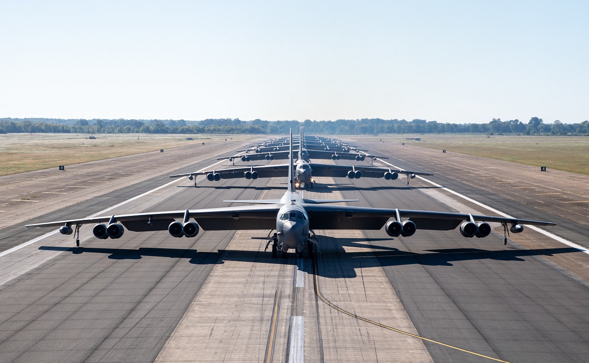 This Is What A B-52 Bomber 'Elephant Walk' Looks Like | The National ...