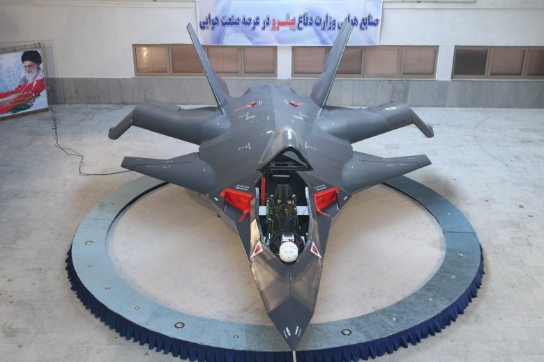 Iran predstavlja novi mlazni lovac F313