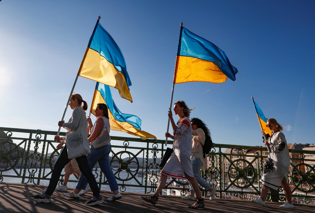travel hungary ukraine war