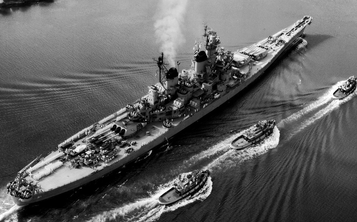 HMS Vanguard VS USS New Jersey 