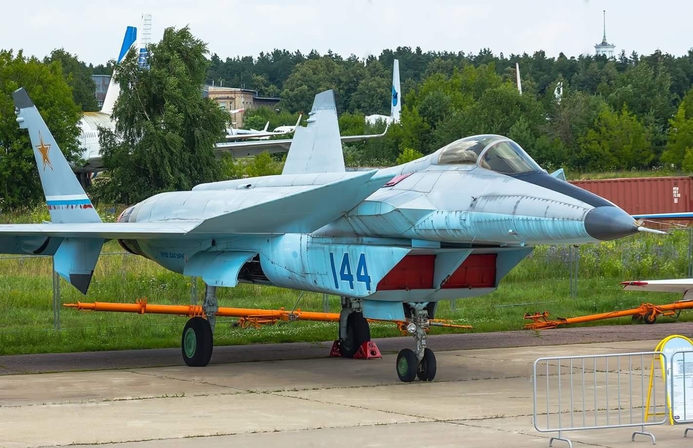 Russia Tried to Build Their Very Own F-22 Raptor: Meet the MiG 1.44 | The National Interest