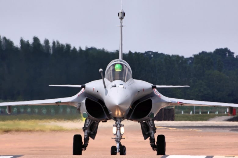 Why India Wants Frances Dassault Rafale Fighter Jet They Can Carry
