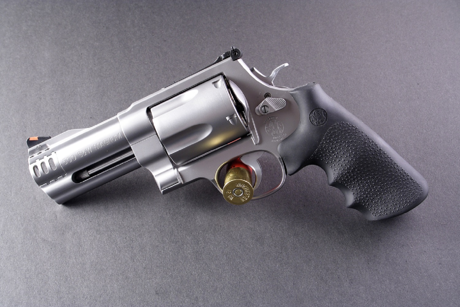 Smith & Wesson 500: The Gun That Has As Much Firepower As a Rifle | The  National Interest