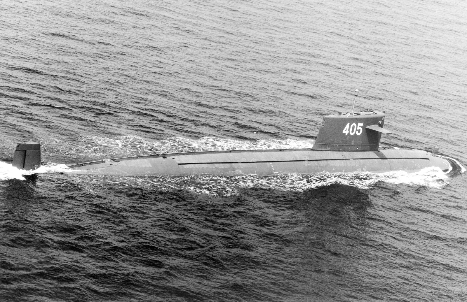 Meet China s First Nuclear Powered Submarine It Was A Total Disaster 