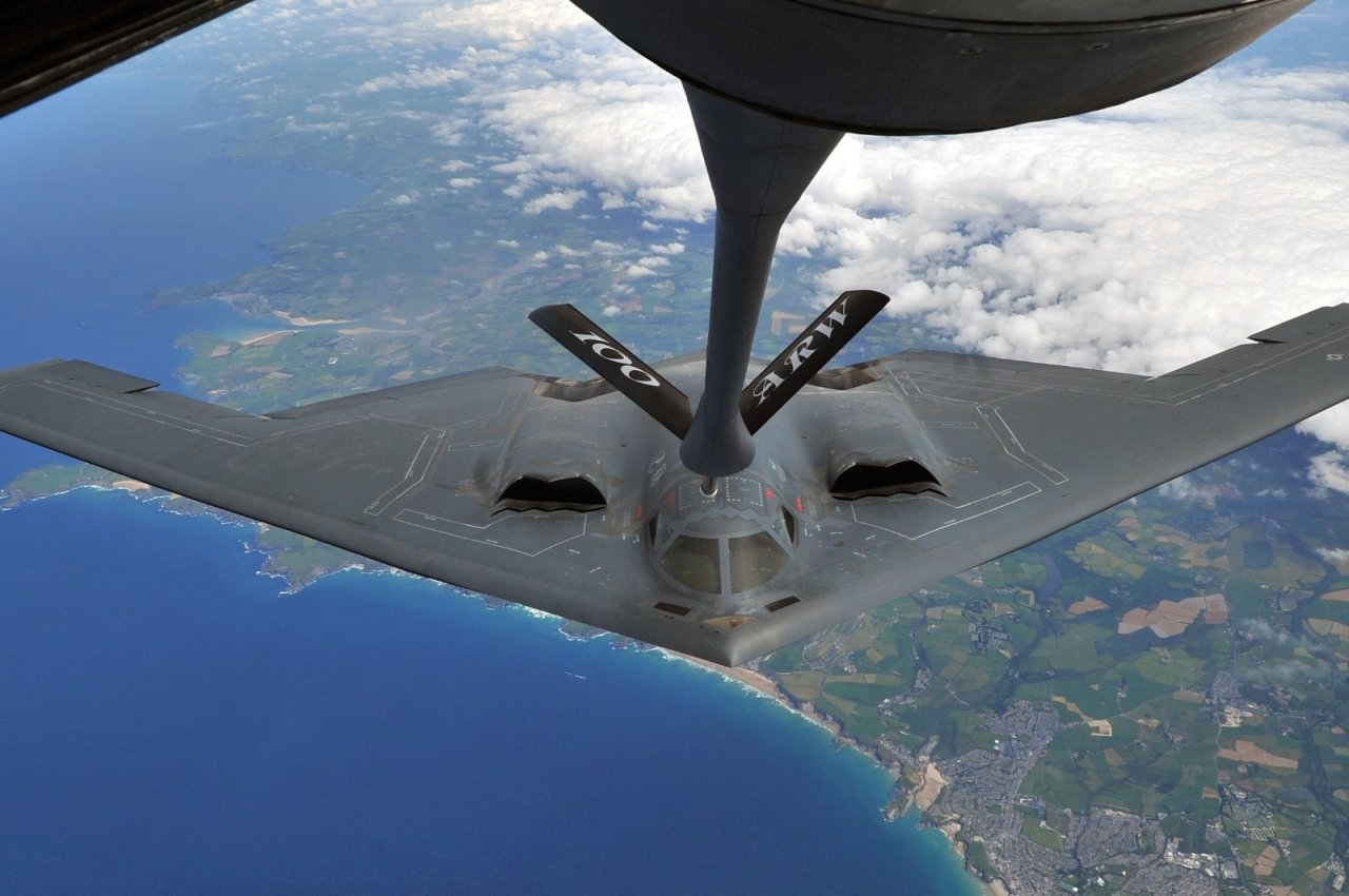 This Is What Makes America S B 2 Bomber So Powerful And Deadly The National Interest