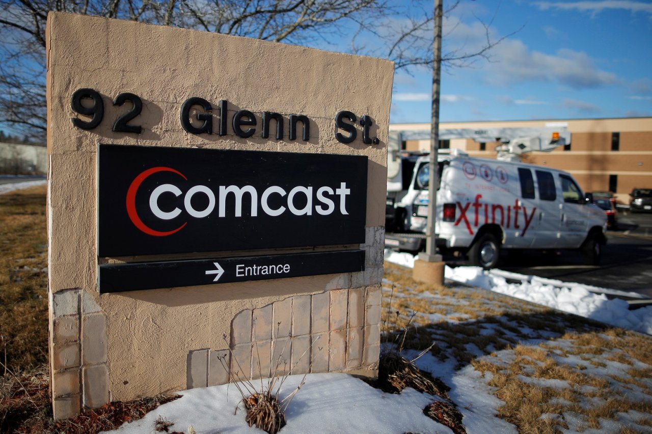 Know This: Comcast’s Free Wi-Fi Comes from Customers’ Routers | The