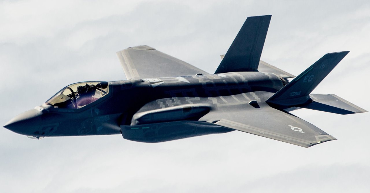 The Crazy Story Of How The Stealth F 35 Fighter Was Born